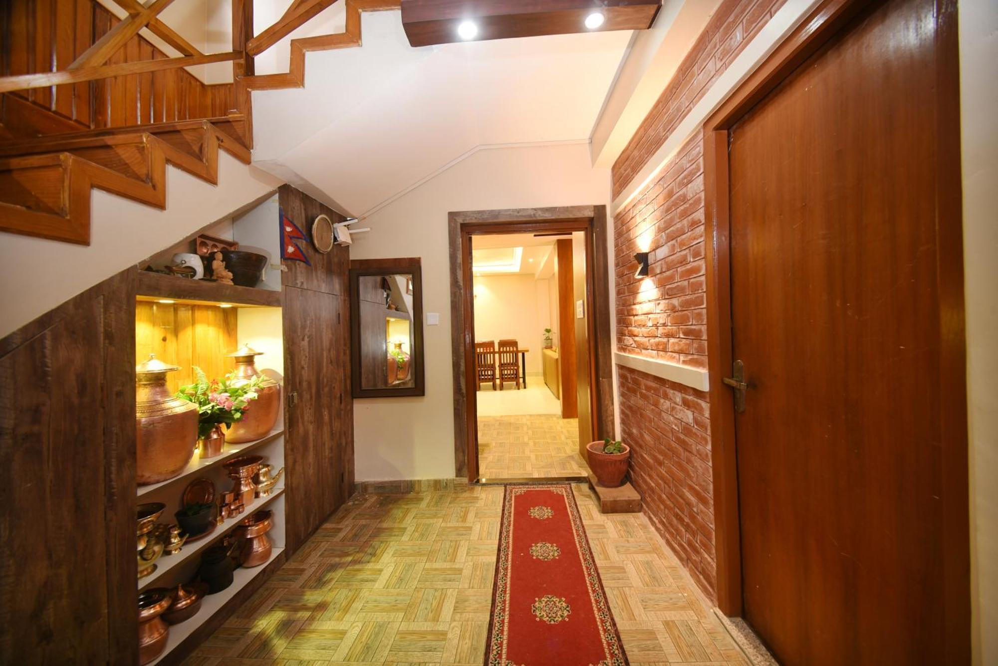 Mums Homestay & Studio Apartments カトマンズ エクステリア 写真